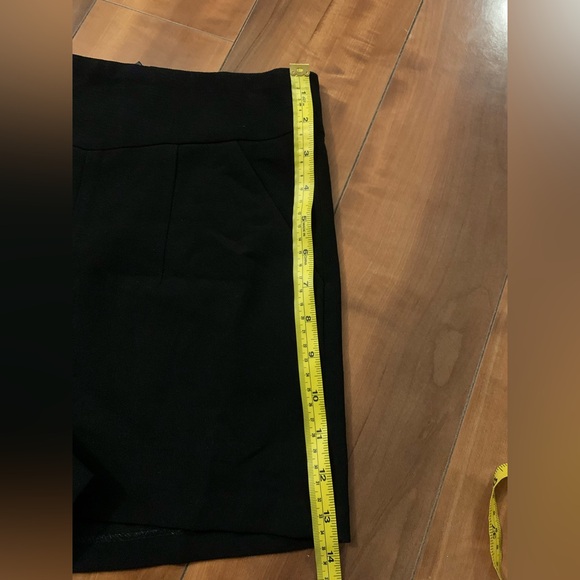Noul (Oak + Fort brand) Black High Rise Dress Shorts - Size Small - Picture 8 of 9